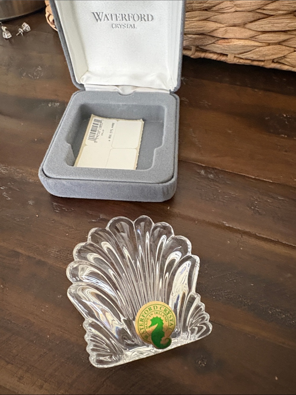 Waterford crystal scallop paperweight - Picture 2 of 4